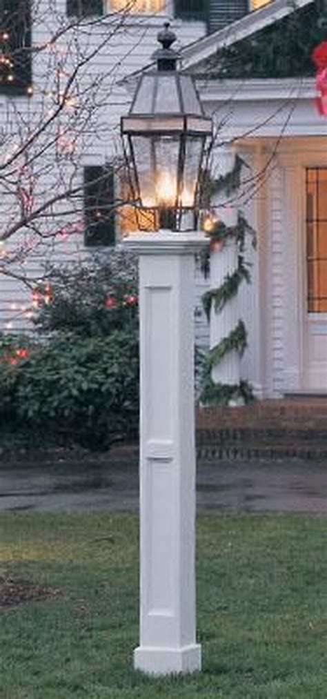 lighting box to lamp post